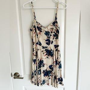 Aritzia floral flowy mini dress
